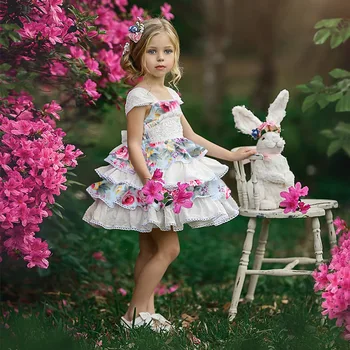 

Roimyal Wholesale Children's beautiful printed dress 2019 summer explosion lace bow cotton party layered dress free shipping