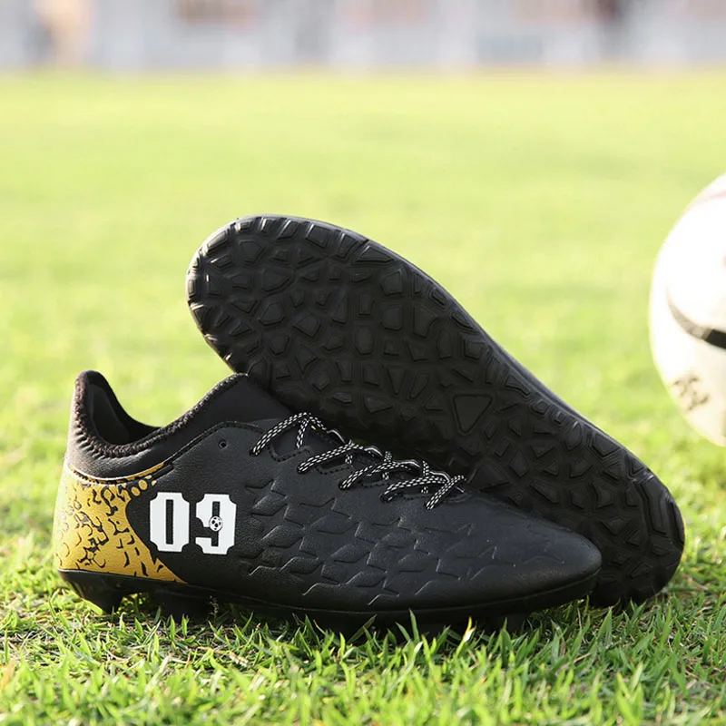 Los hombres zapatos de fútbol al aire libre Césped largo Spikes botas de fútbol 2018 adolescentes deportes zapatos de fútbol zapatillas de futbol