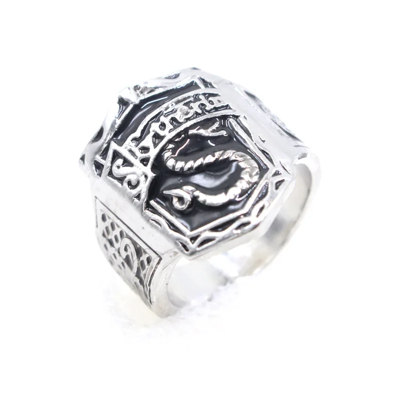 

Harri Potter Snake Horcrux Ring Lord Voldemort Action Figure Cosplay Toys