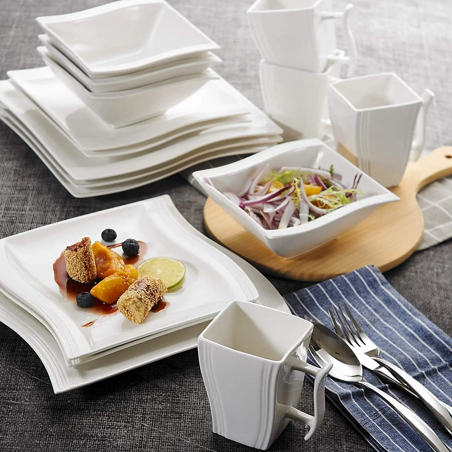 

MALACASA Flora 16-Piece White Porcelain Dinner Set with 4-Piece Bowls,Dessert Plates,Dinner Plates,Mugs Service for 4 Person