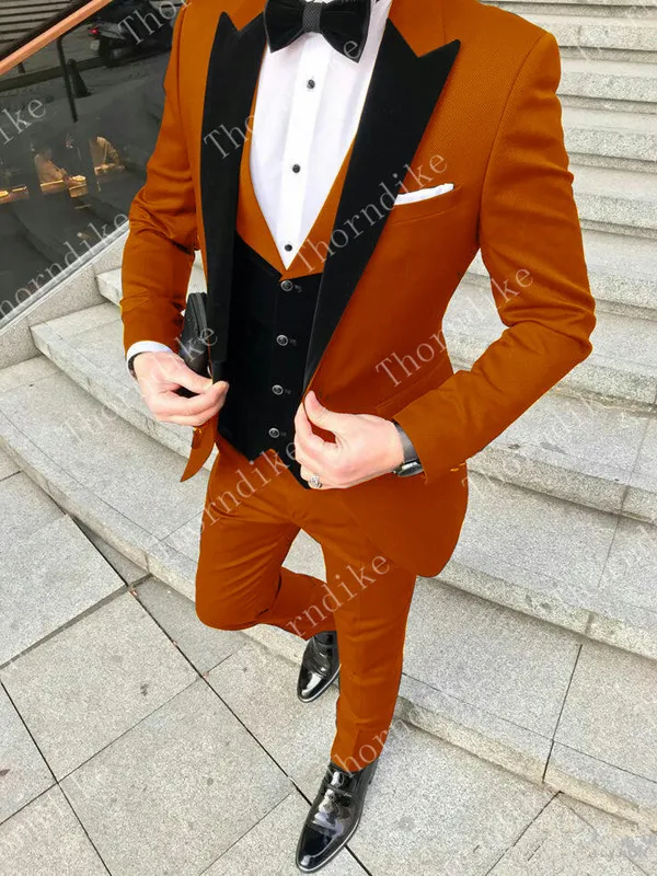 

Thorndike One Button Orange Groom Tuxedos Groomsmen Peak Lapel Men Wedding Tuxedos Dinner Prom Suits (Jacket+Pants+Vest+Tie)