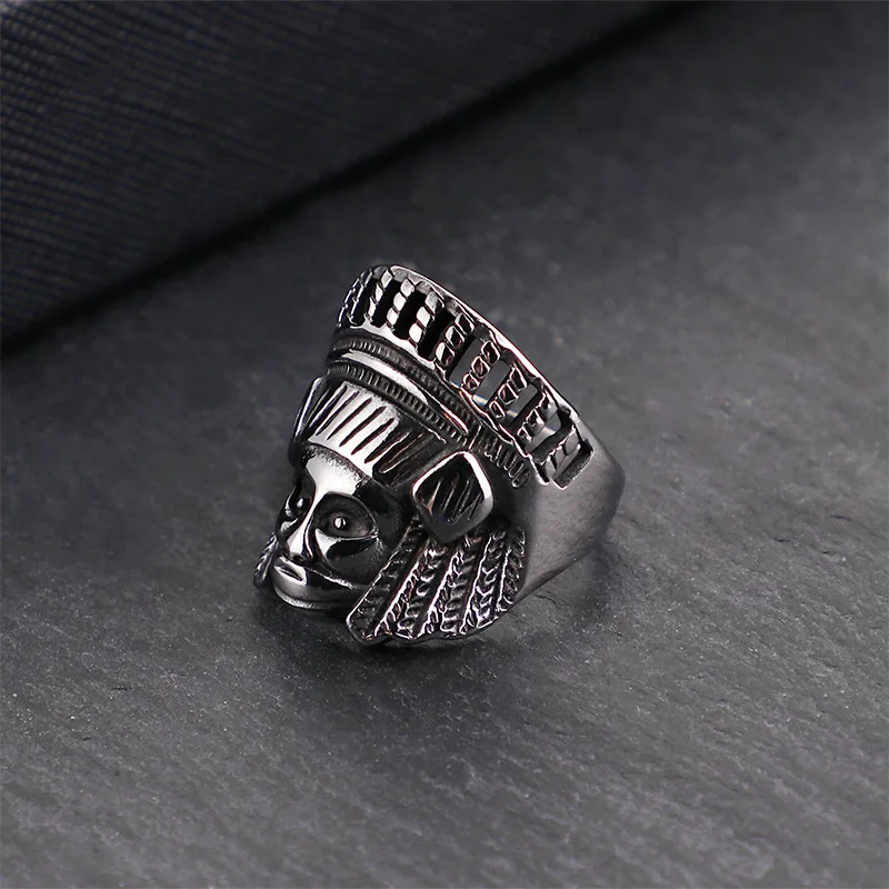 

New jewelry titanium steel portrait ring domineering retro punk wind stainless steel skull ring