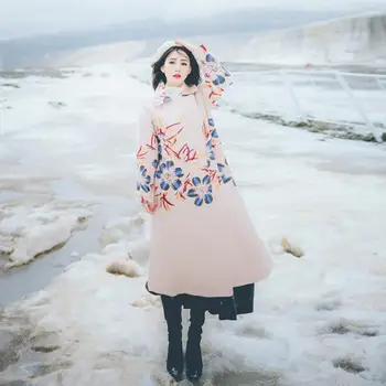 

2019 winter new fashion brand vintage style print long wool coats female long sleeve elegant outerwear tops free sashes gx1650