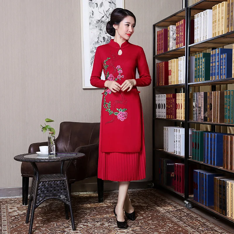 

High Quality Red Woolen Vietnam Aodai Chinese Women Dress Winter Thick Knitting Embroidery Flower Cheongsam Long Qipao