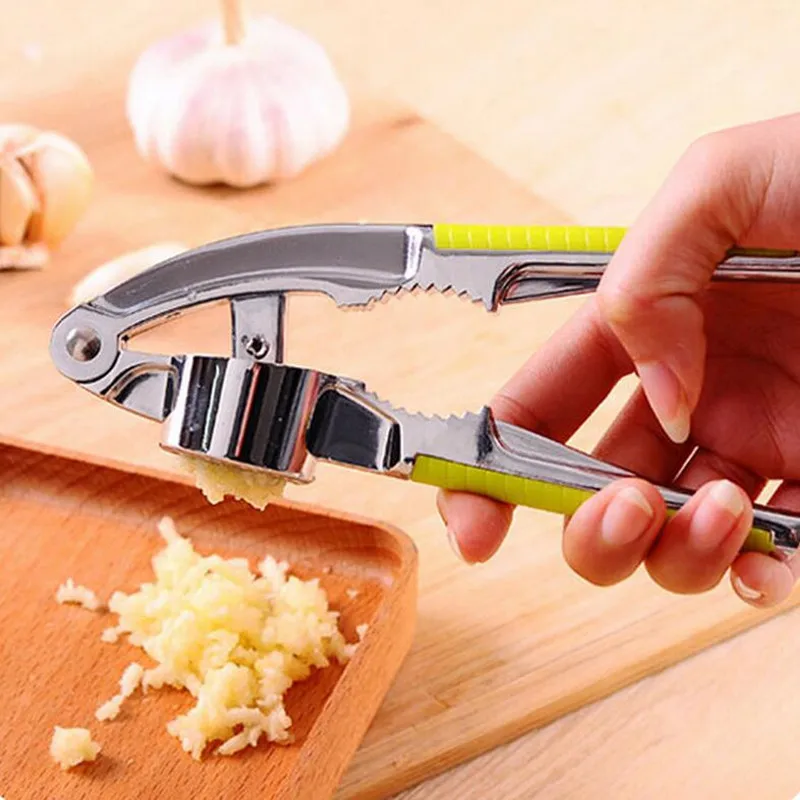 

Hot Kitchen Squeeze Tool Alloy Ginge Crusher Garlic Presses PressThe Garlic Crusher Chopper Cutter Tools EA846