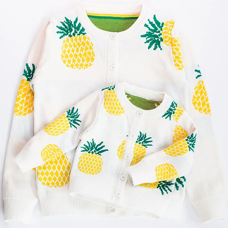 

Family Matching Outfits Pineapple Jacquard Knitted Cardigan Mother Daughter Son Children's Clothing Sweaters Tops