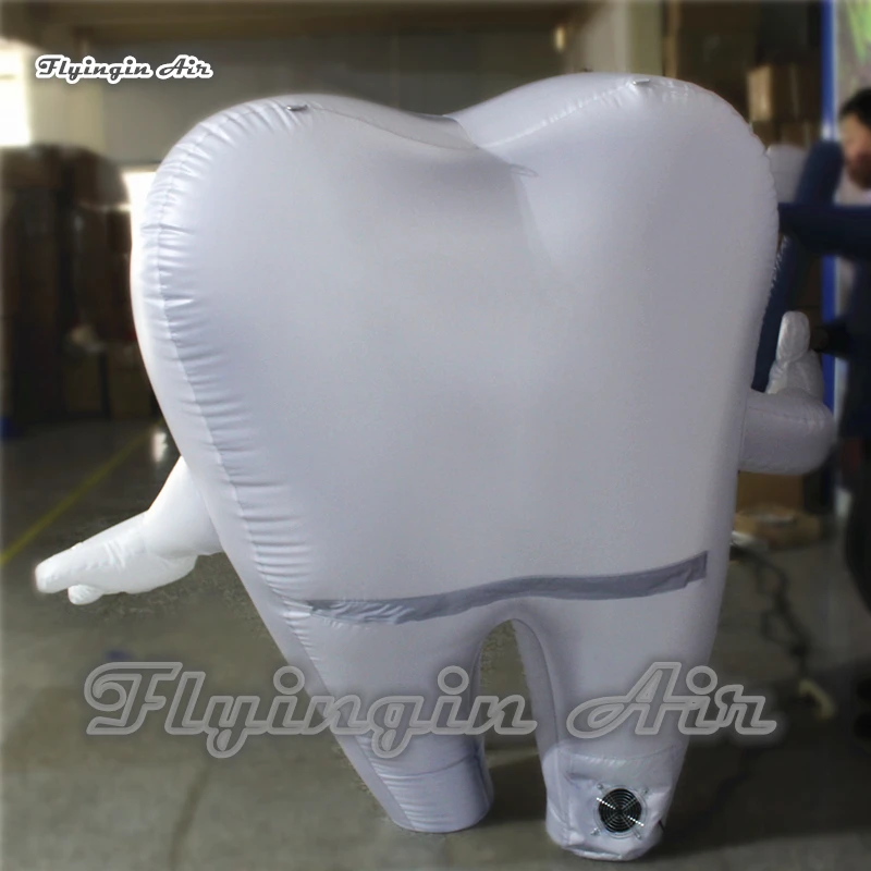 Заказной искусственный надувной стоматологический человек держит зубную щетку 1,5 м/2 м/3 м высота воздух выдувного зуба воздушный шар для рекламы события