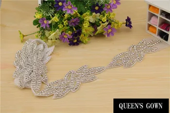 

2015 Factory Supply Crystal flower Rhinestone chain Trimming Rhinestone chain for Wedding dress Acrylic Rhinestone chain