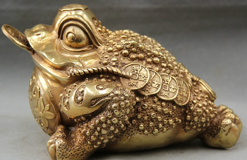 

JP S0524 8 China Chinese Brass Folk animal Golden Toad Spittor money Statue Feng Shui Discount 35%