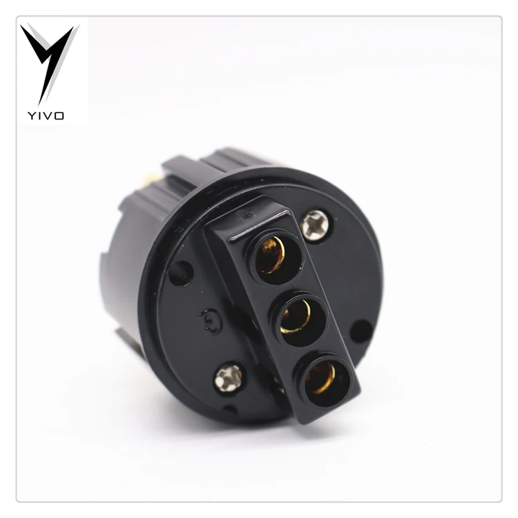 YIVO schuko plug adapter 07