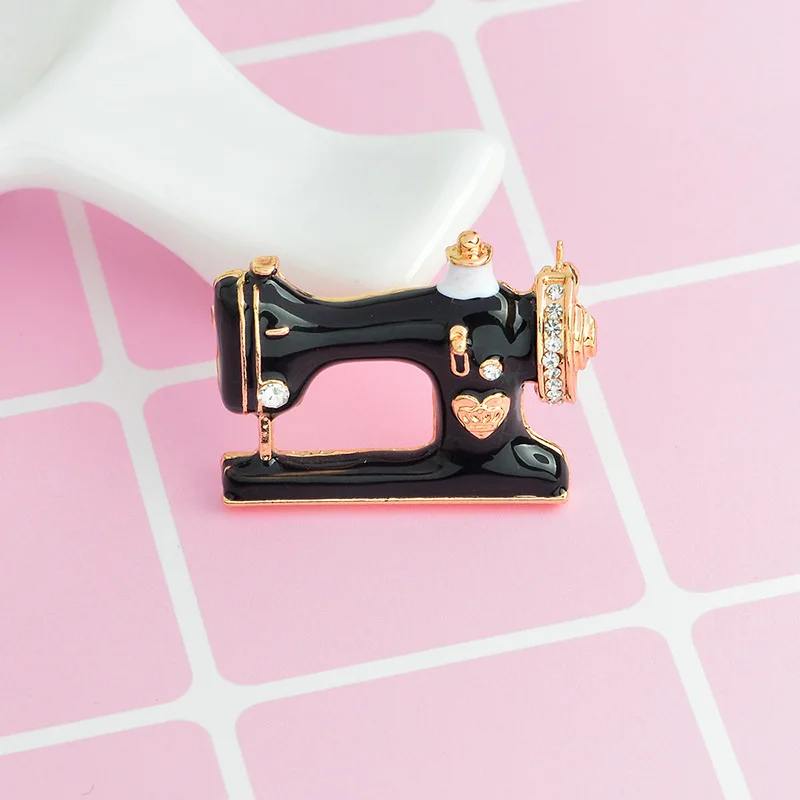 Cute Sewing Machine Brooch Drop Of Oil Zinc Alloy Sweet Accessories