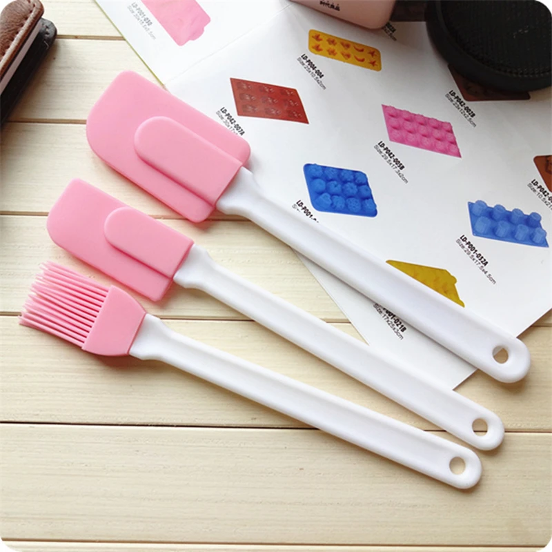 

VOGVIGO 3pcs/Set Silicone Spatulas Heat Resistant Cake Brushes Mixing Batter Shovel Scraper Flour Scrapers Baking Pastry Tools