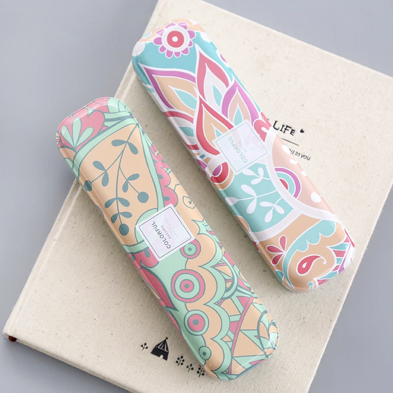 

Cute Kawaii Tin Pencil Case Lovely Cartoon Iron Metal Pen Box Storage Case Comic Printed Case For Gift Student School Stationery