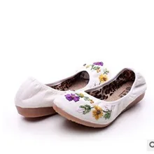 Женская обувь больших размеров 34-40 с мягкой подошвой для танцев в старом Пекинском стиле, с вышитыми цветами, из конопли, с круглым носком, туфли-лодочки на плоской подошве женская обувь черного и белого цвета