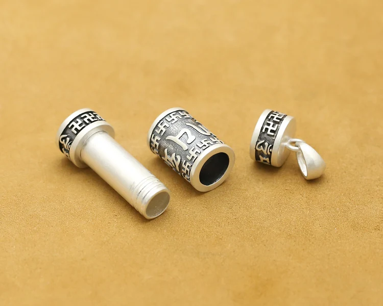 silver-gau-box-pendant008e