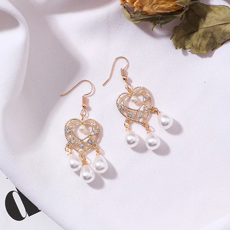 

New Korean Hollow Bling Rhinestone Love Heart Dangle Earrings Long Pearl Tassel Pendant Hook Pendientes Women Jewelry 6A2015