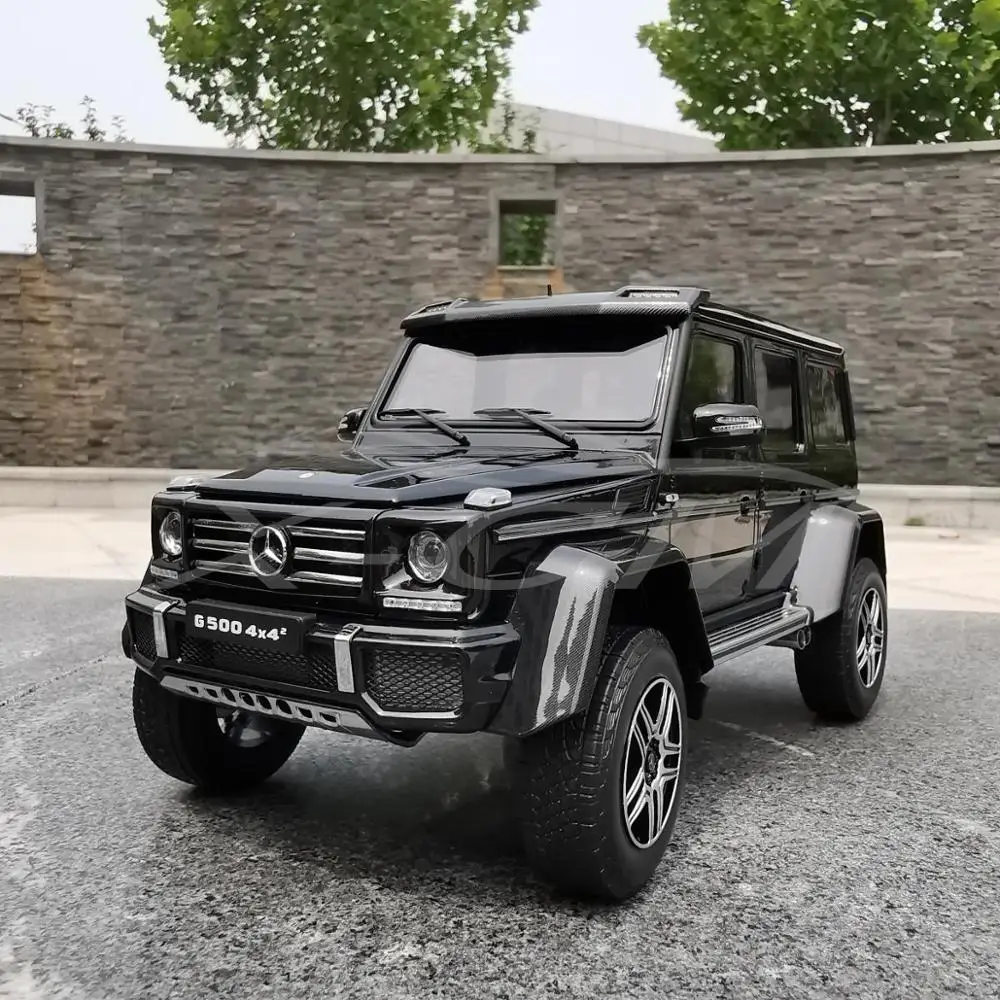 Литая под давлением модель автомобиля почти настоящая для G-Class 4x4(черный) 1:18+ маленький подарок