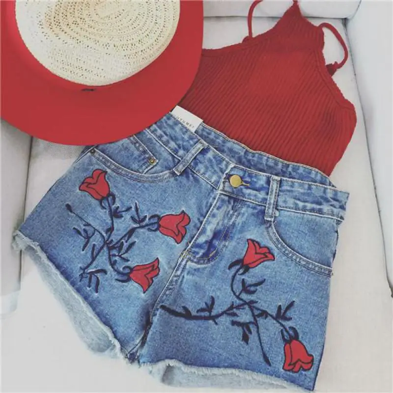 

2019 Summer New Korean Style Personality Rose Embroidered High Waisted Denim Shorts Feminino Short Sexy Shorts Free Shipping