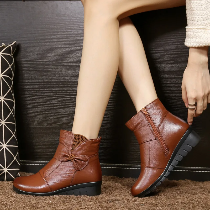 OUKAHUI/женские ботинки из натуральной кожи; сезон осень-зима; цвет черный, коричневый; женские кожаные полусапожки на плоской подошве и низком каблуке; ботинки с боковой молнией