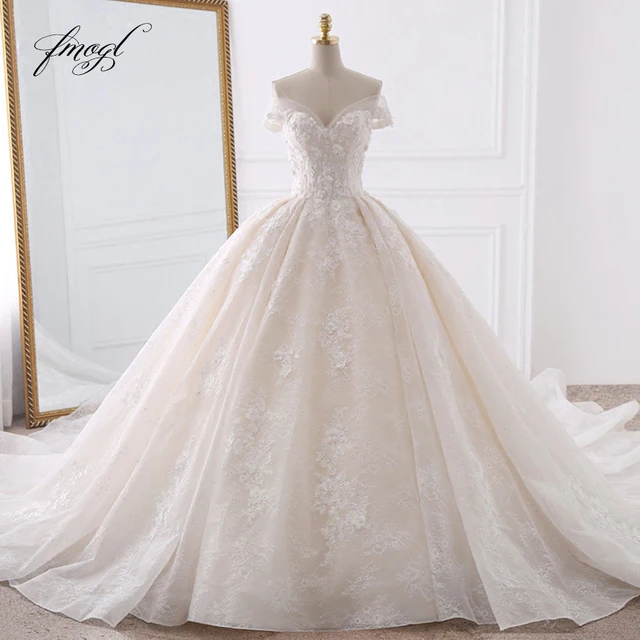 Customized Sexy Sweetheart Lace Ball Gown Wedding Dresses Applique Beaded Flowers Chapel Train Bride Gown Vestido De Noiva 1