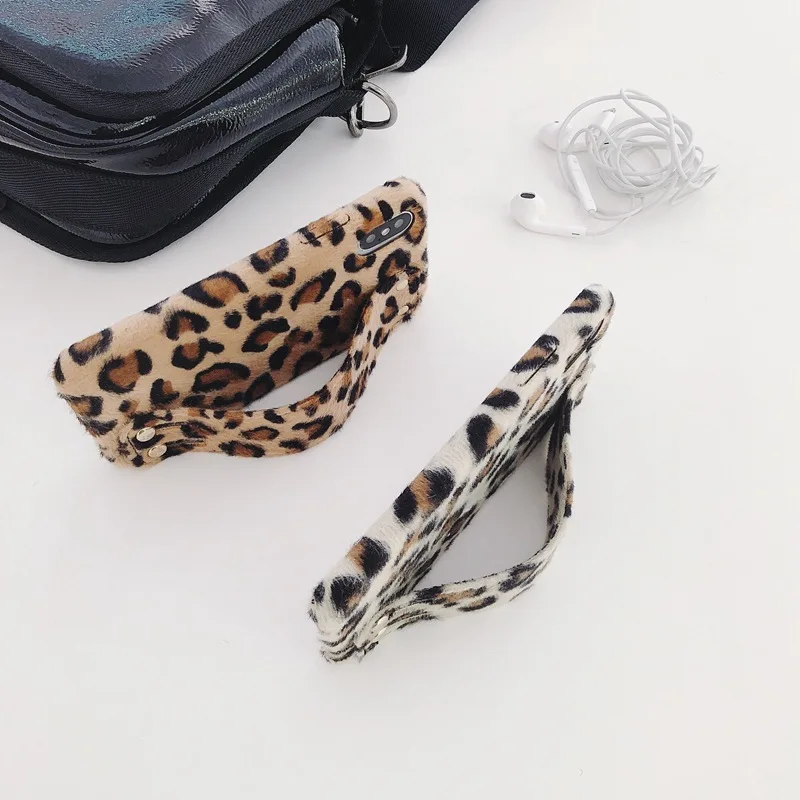 Luxury Leopard Print Wrist Band Case For iphone X Xr Xs Max 6 6S 7 8 Plus Swrist Strap Bracket Soft Protective Cover Case Coque (11)