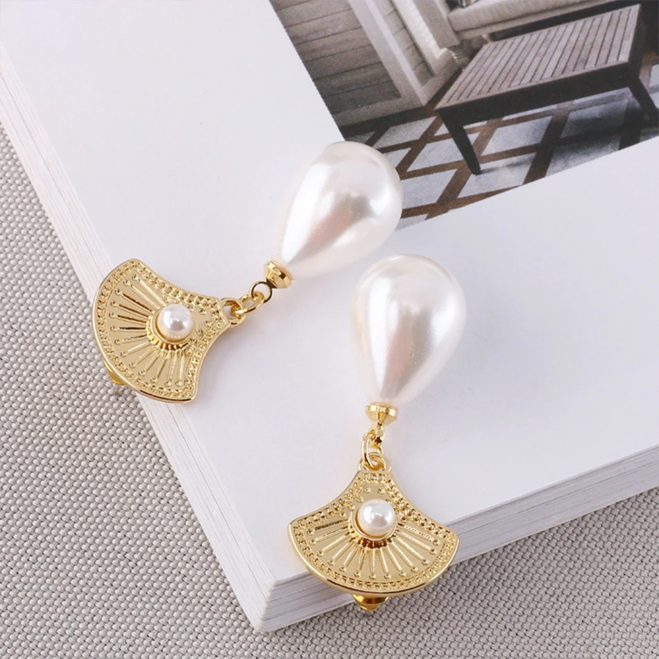 BRAVEKISS трендовые элегантные жемчужные корейские сережки-шпильки 925 пробы серебристый Веер-образные серьги для женщин модные ювелирные изделия BPE1462