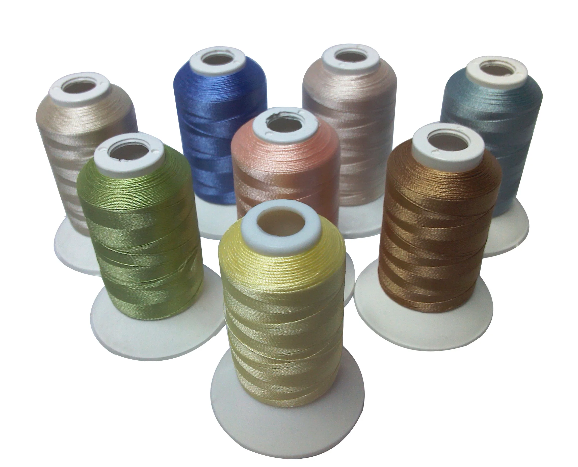 нитки полиэстер 120d для компьютерной вышивки. катушечные нитки. вышивальный полиэстер. нитки для шитья. нитки для вышивки embroidery floss.