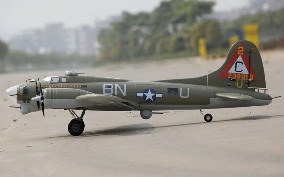 freewing-b17-flying-fortress-2