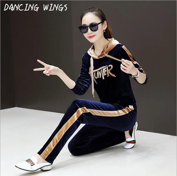 

DANCING WINGS Letter printing Long Sleeve Hooded Top and Pants Gold Velvet Tracksuit Women's Sets