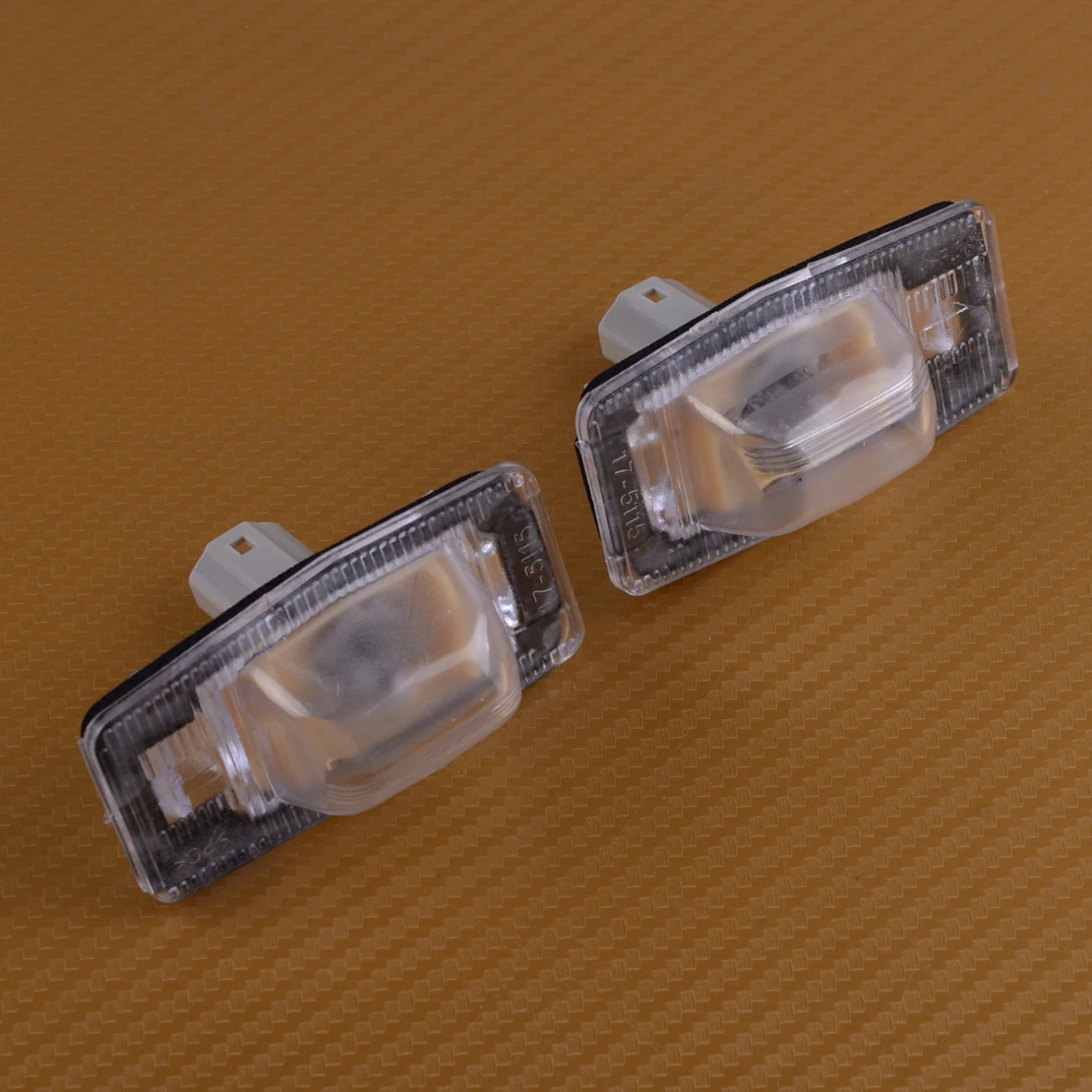 

beler 2 PCS License Plate Lamp Tail Light NC1051270B Fits for Mazda MPV Protege Tribute Familia 323 Protege BJ 98-03 Miata
