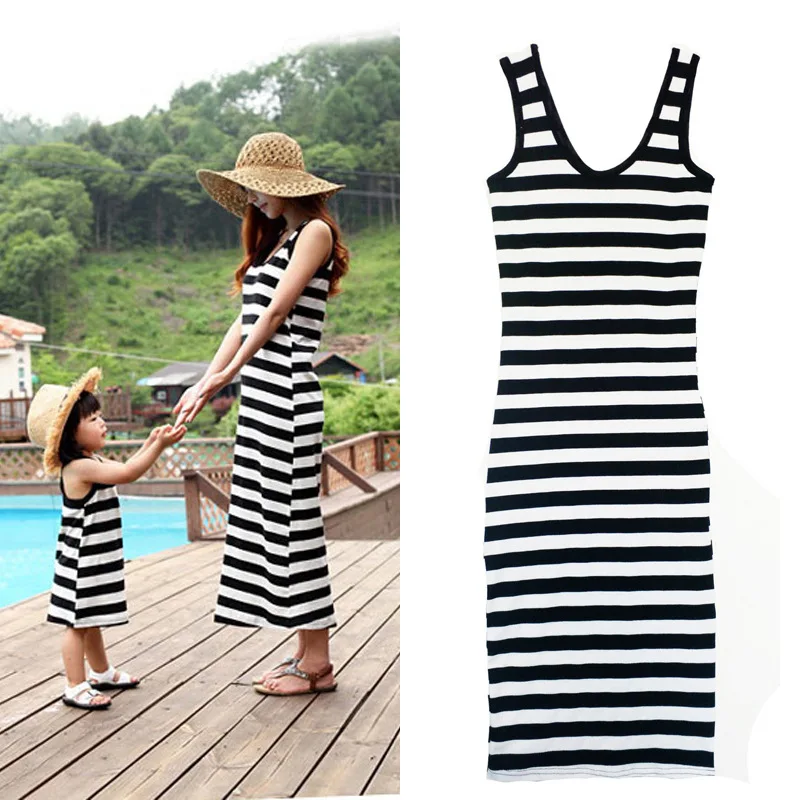 

Family Matching Clothes Mum Girl Dresses Black White Striped Sleeveless Long Dresses for Mommy Daughter Clothes Summer Outfits
