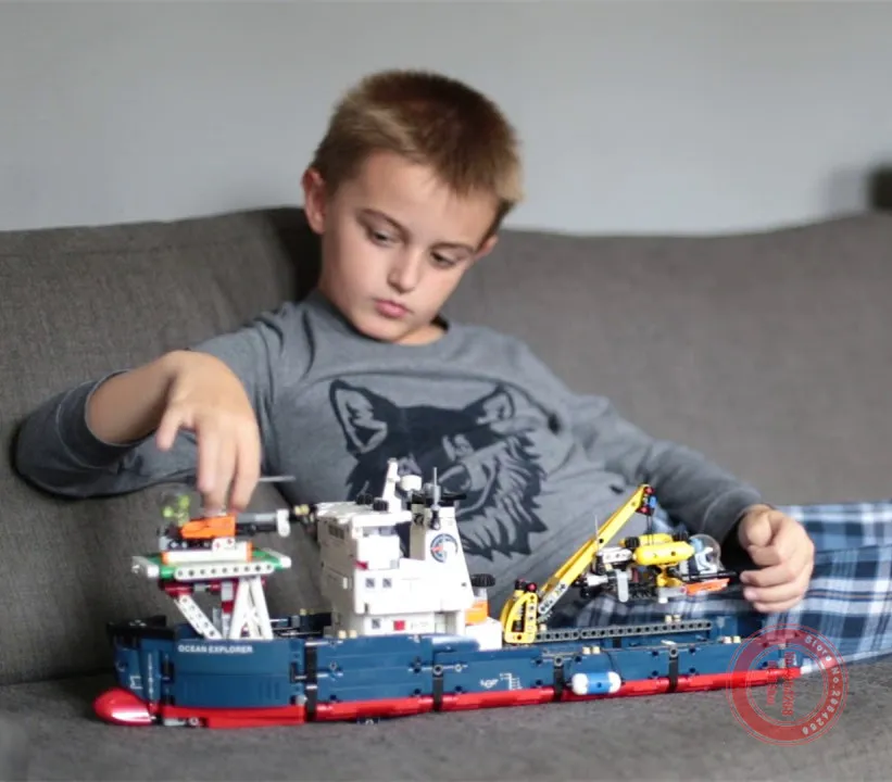 

New 2 In 1 Searching Ship Fit Technic Ship Boat Helicopter City Plane Fit Legoings Building Block Bricks Toy Birthday Xmas Gift