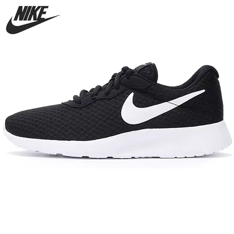 nike tanjun black white original