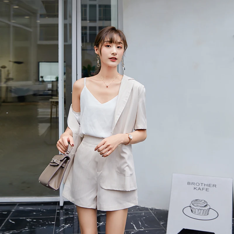 Summer 2 pieces set short blazer women Thin Cotton Linen Casual Single Breasted female Blazer Jacket and High Waist Shorts Suits