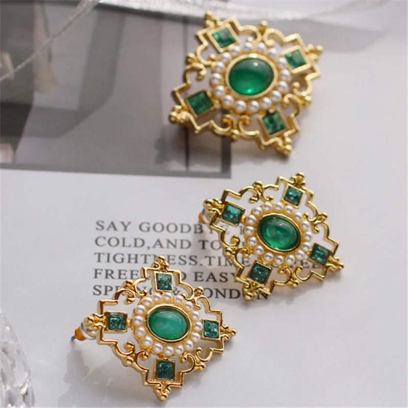 Vintage ethnic style inlaid green semi-precious stones imitation pearl brooch 925 silver needle earrings Ear clip necklace Suit