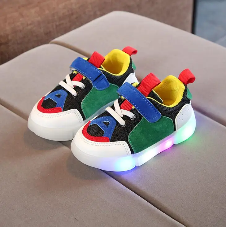 

Children's Shoes With Light Princess Girls Glowing Sneakers Autumn Breathable Fashion Boys Shoes Canvas LED Soft Girls Shoes