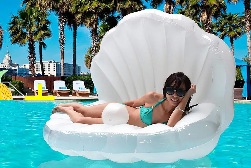 

Colossal Mermaid Sea Shell Pearl White Clamshell Inflatable Floated Row PVC Swimming Pool Floating Scallop Mattress with Handles