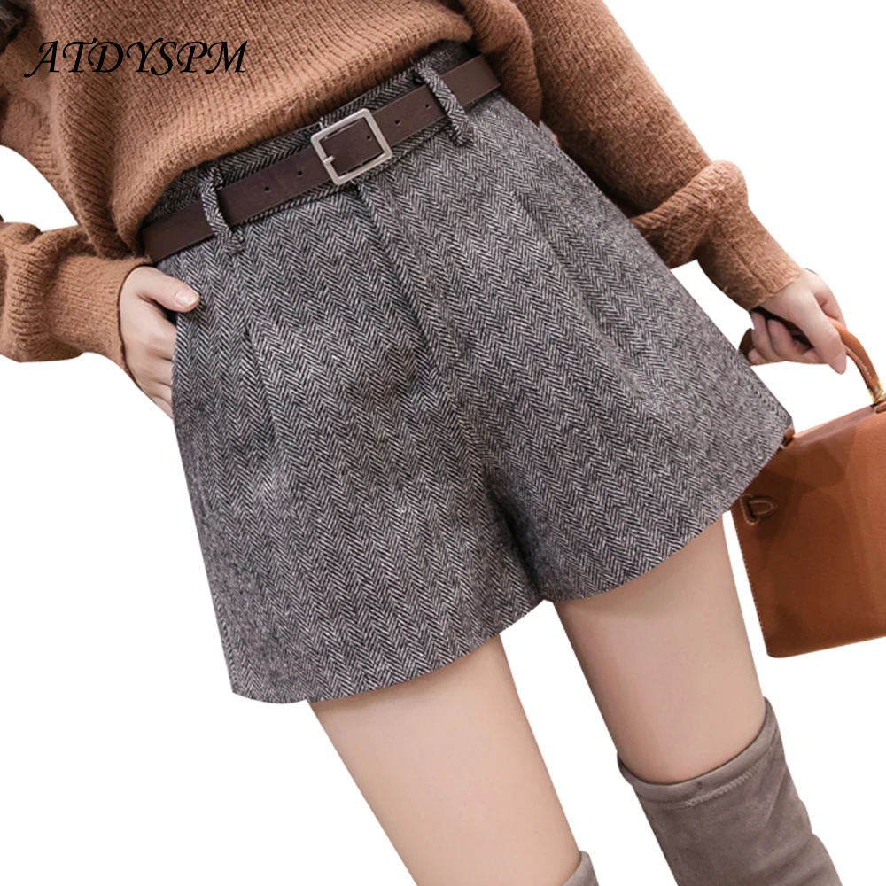 

Women woolen shorts elegant wide leg shorts autumn winter female 2019 new fashion high waist casual A-Line shorts free belt