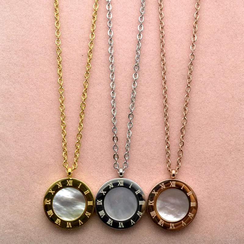 New Necklace Pendant Roman Letters two-sided Shell Pendant Necklace Woman Fashion Jewelry Design Stainless Steel Chain Rose Gold