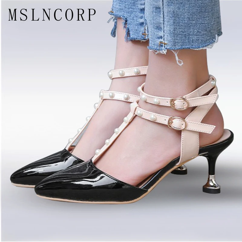

Plus Size 34-43 New Fashion Women Designer Shoes Thick High Heels t Strap Shoe For Woman Rivet Stud Patent Leather Sandals Pumps
