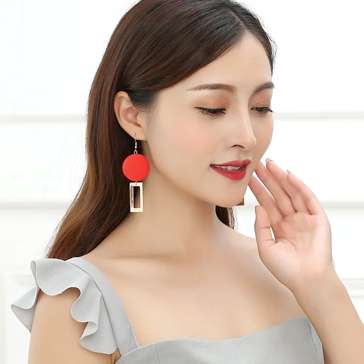 

Hot Style European and American Temperament Fashionable Red Wood Block Geometric Personality Delicate Dangle Earrings Bohemian