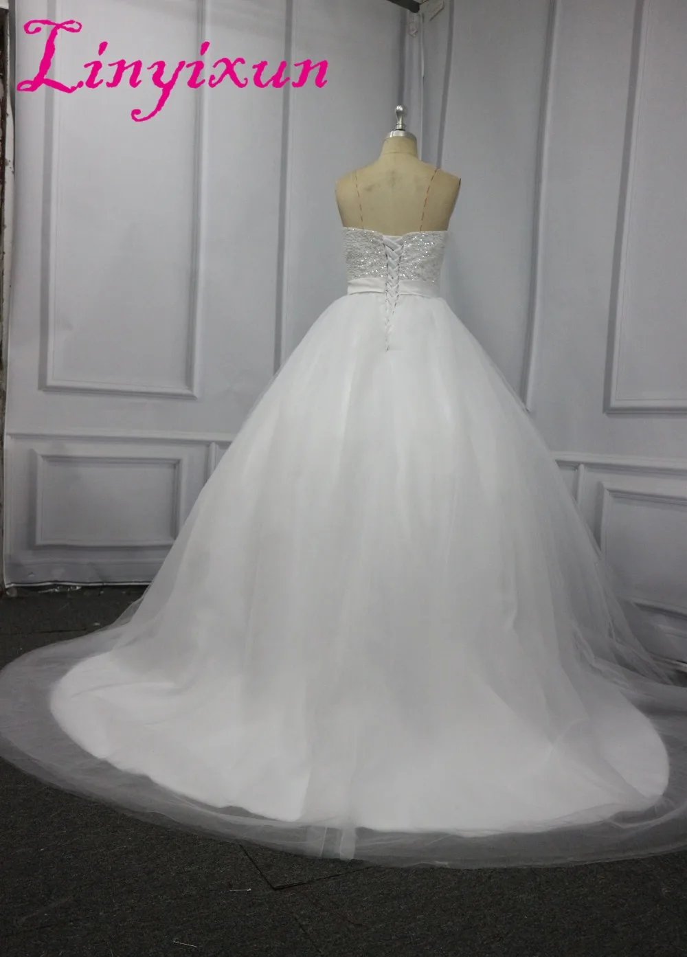 Бальное платье Сияющий бисером торжественное платье 2018 Милая Белый Тюль Casamento свадебное платье Vestido De Noiva