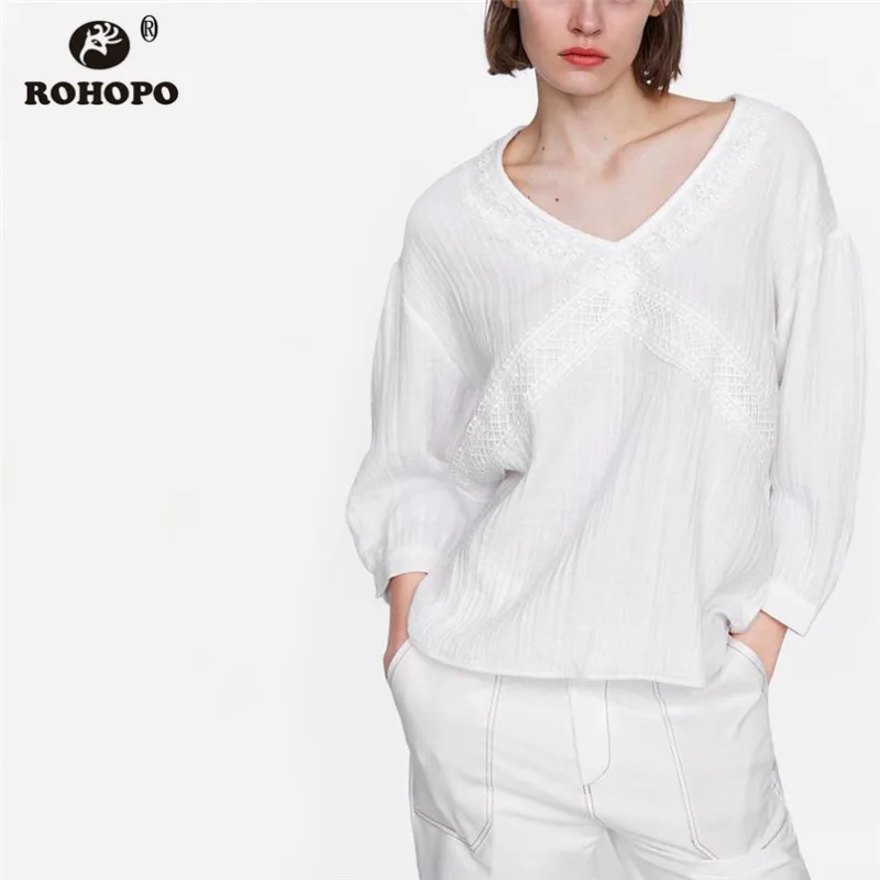

ROHOPO Lace Neckline Cotton Long Sleeve Blouse Women Autumn Top Shirt Pullover White Blouse Embroidery Vintage Blouse #AZ9298