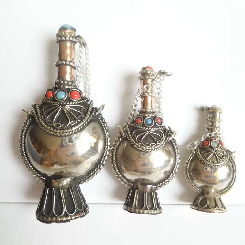 

BYH033 Tibetan Handcrafted Snuff Bottle White Metal Copper Lovely Snuff Bottles Small Medium Big