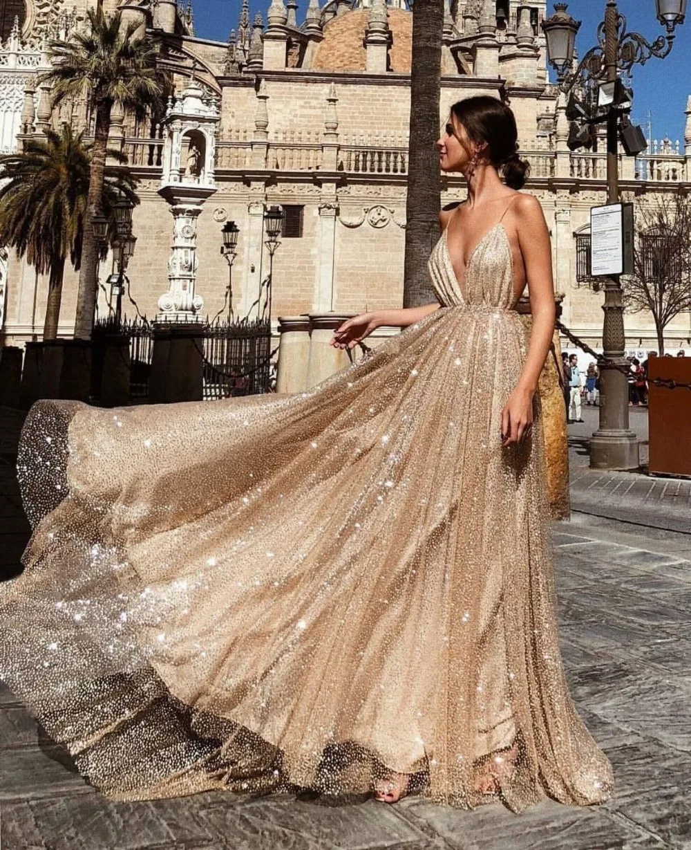 

xunyAng Sexy Deep V-Neck Backless Evening Dresses Sequined Tulle Long Robe De Soiree Gold Spaghetti Strap Party Gowns 2019ss