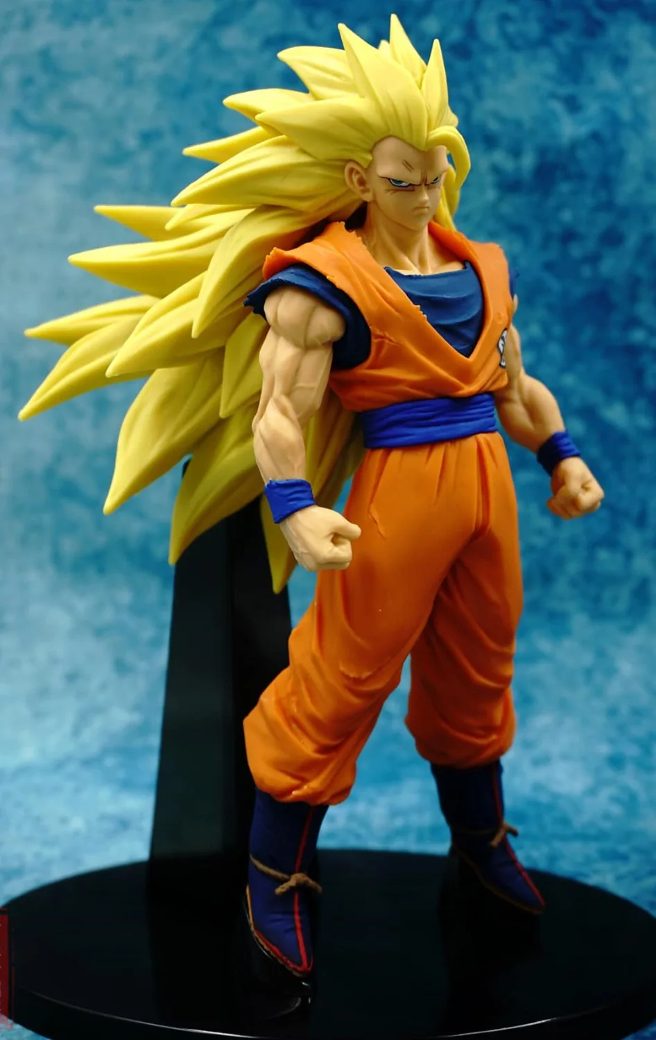 super saiyan 3 toys