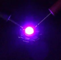 

Free Shipping 3W 45mil Chip UV Ultraviolet 410~415nm LED Light Lamp part With 20mm Star Base