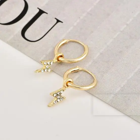 

530 Minimalist Rhinestone Lighting Personality Earrings Trendy Women Metal Brincos Earrings Bijoux Jewelry Gift E5337