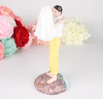 

couple figurine summer beach embrace resin Craft ornaments style mini statue for home decor wedding birthday party decor
