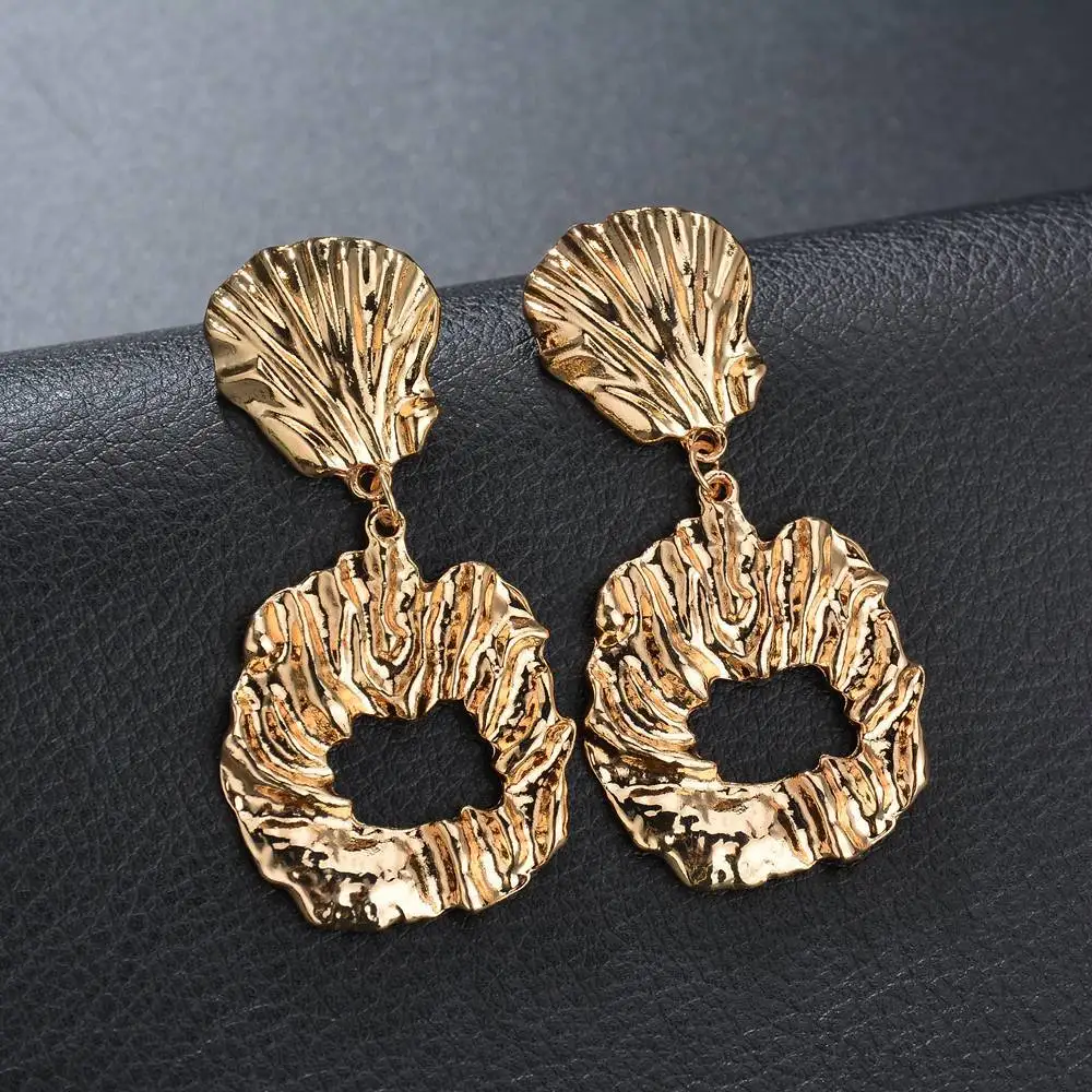 

Fashion Irregular Geometric Earrings Bright Gold Texture Shell Metal Texture Statement Earrings For Women Punk Earings Wholesale